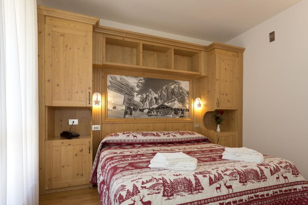 Hotel Cima Tosa Сан-Лоренцо-ин-Банале Экстерьер фото